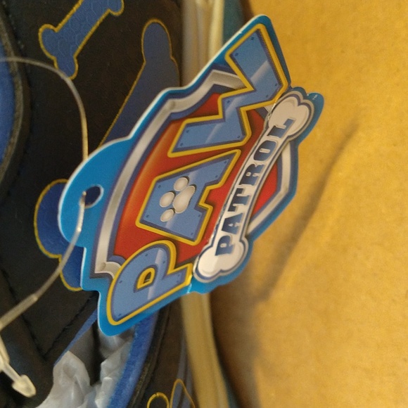 *NEW IN BOX* Paw Patrol Shoes by Nickelodeon with blue flashing lights, size 11 - Picture 8 of 13